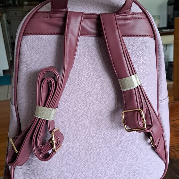 Brand New! Never used! Light Lavendar and pink super soft back pack! - Picture 4 of 9